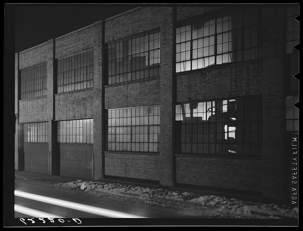 Freedom oil refinery, Freedom, Pennsylvania, 1941.